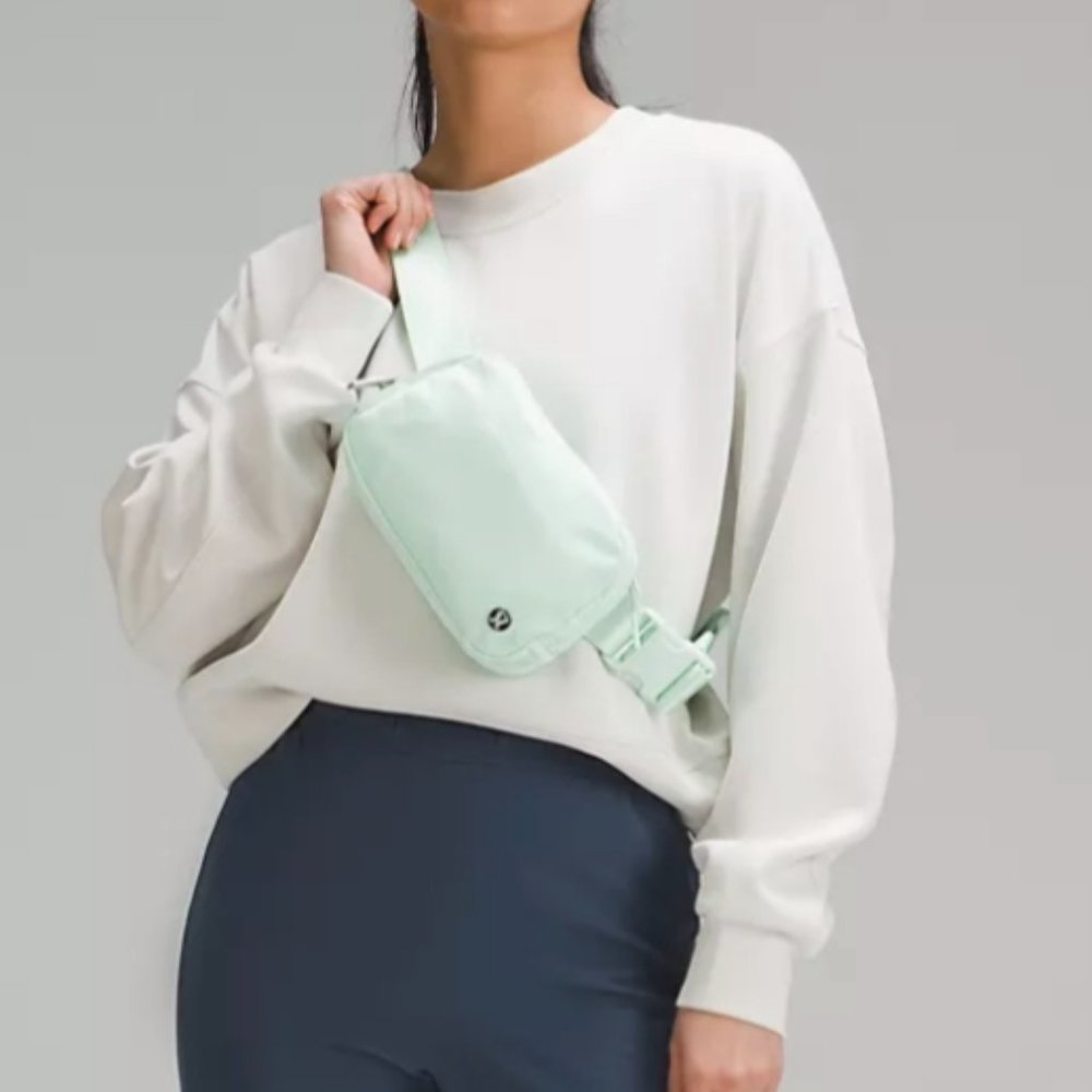 NWT LULULEMON Pastel Mint Green Everywhere Belt Bag 1L